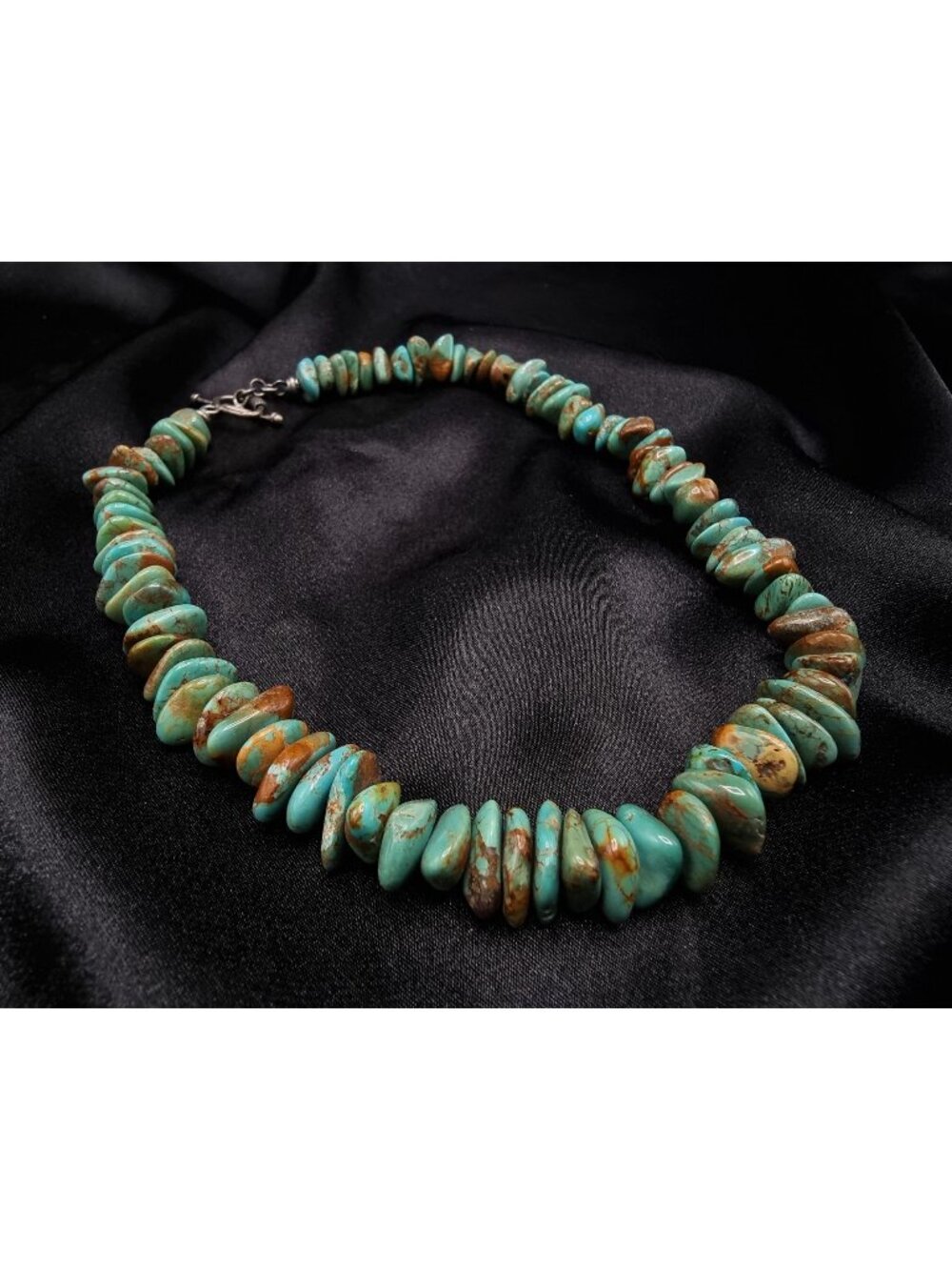 Vintage 1990s Genuine Turquoise Beaded Necklace With Toggle Clasp